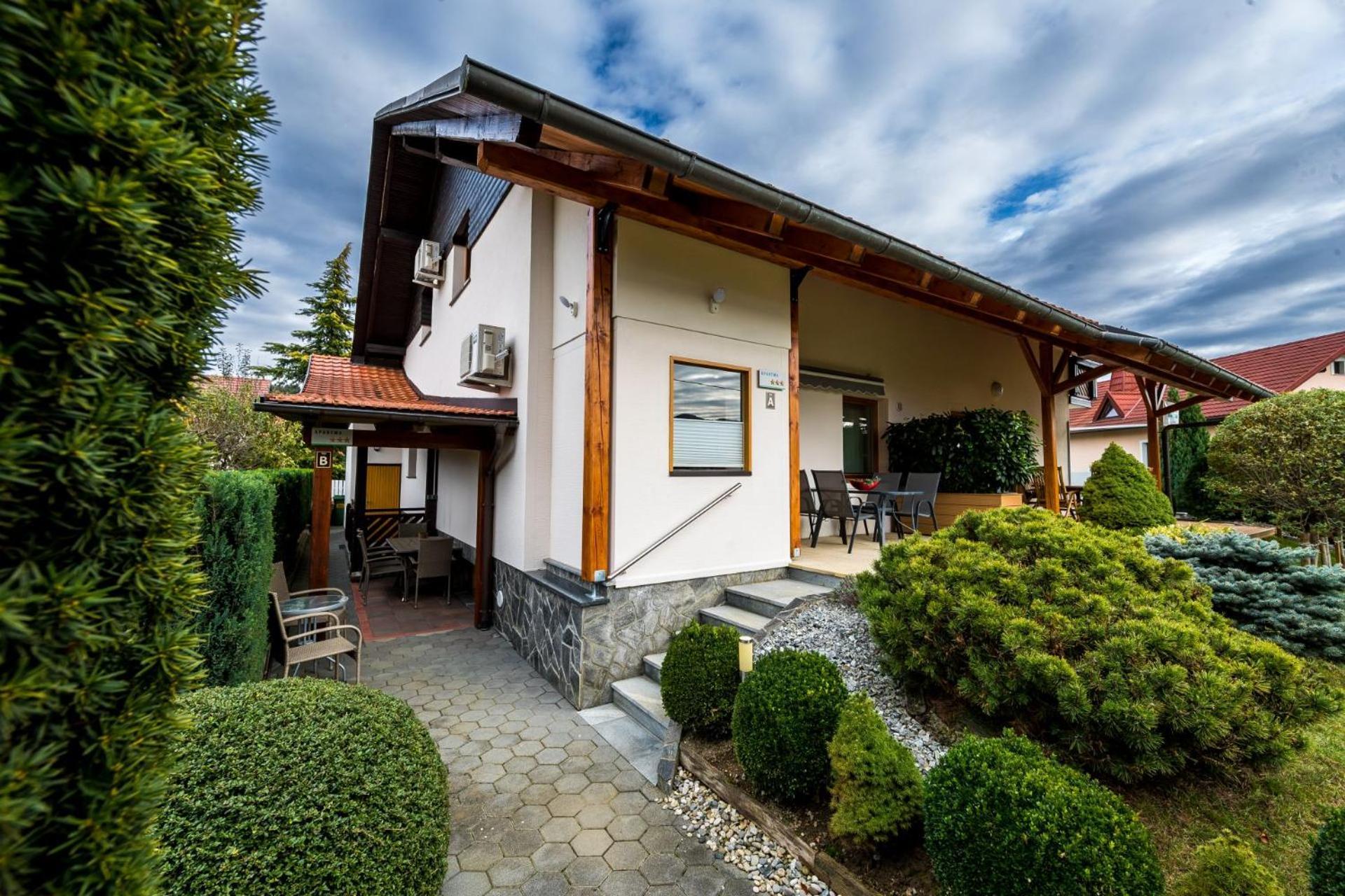 Zimzeleni Apartments Zreče Exterior foto